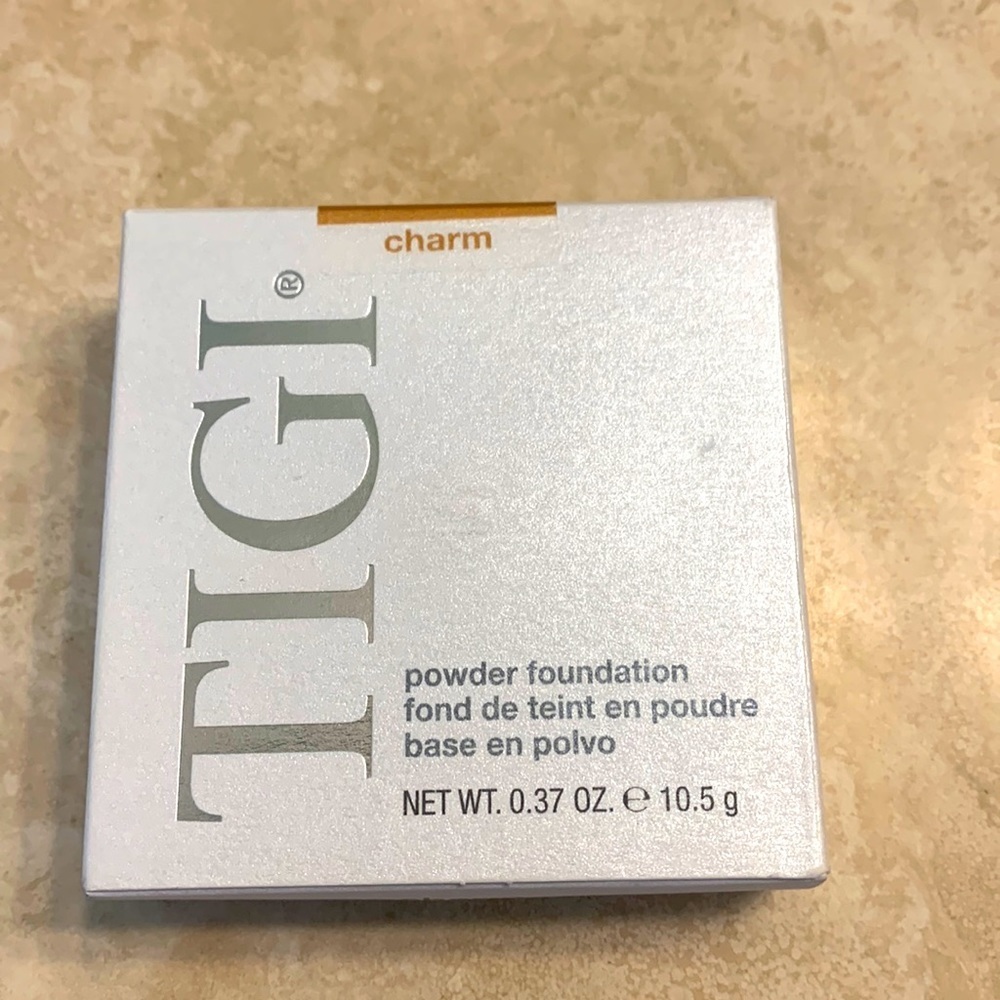 TIGI Professional Powder Foundation Shade Charm 0.37 oz New